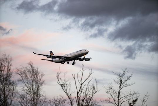 电池寄国际快递爱尔兰空运和快递的区别+东莞华惠