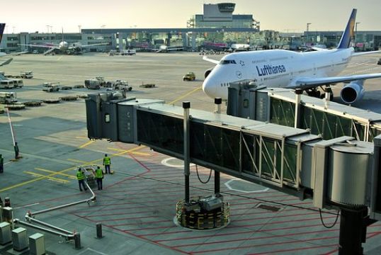 东莞茶山UPS国际快递出货有什么规定？出货别上当+东莞华惠