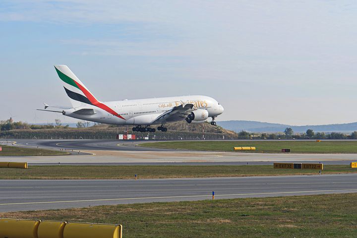 到英国国际空运价格.jpg